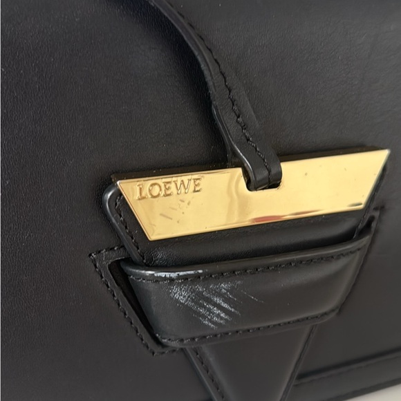 Loewe Barcelona medium Black Leather Shoulder Bag - Picture 2 of 6